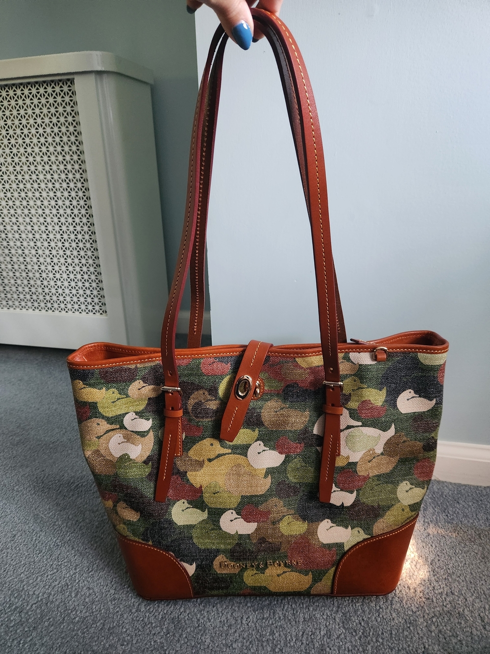 NWT Dooney & Bourke Brown Multi Duck-Print Tote Bag
